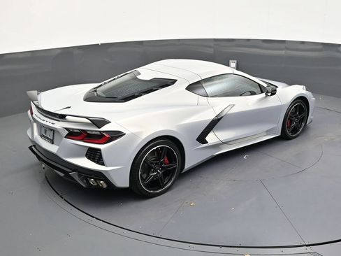Used 2023 Chevrolet Corvette Stingray Coupe w/ Z51 Performance Package RWD image 16