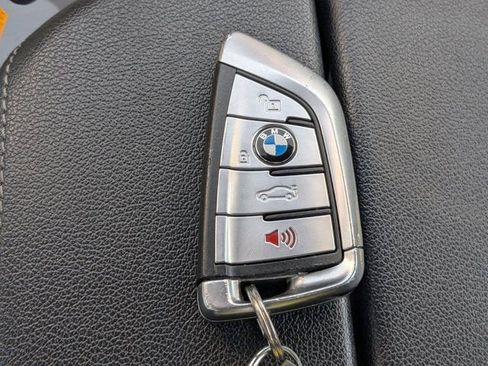 Used 2022 BMW 530i xDrive w/ Premium Package AWD/4WD image 33