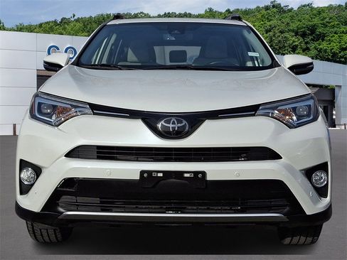 Used 2016 Toyota RAV4 Limited image 2