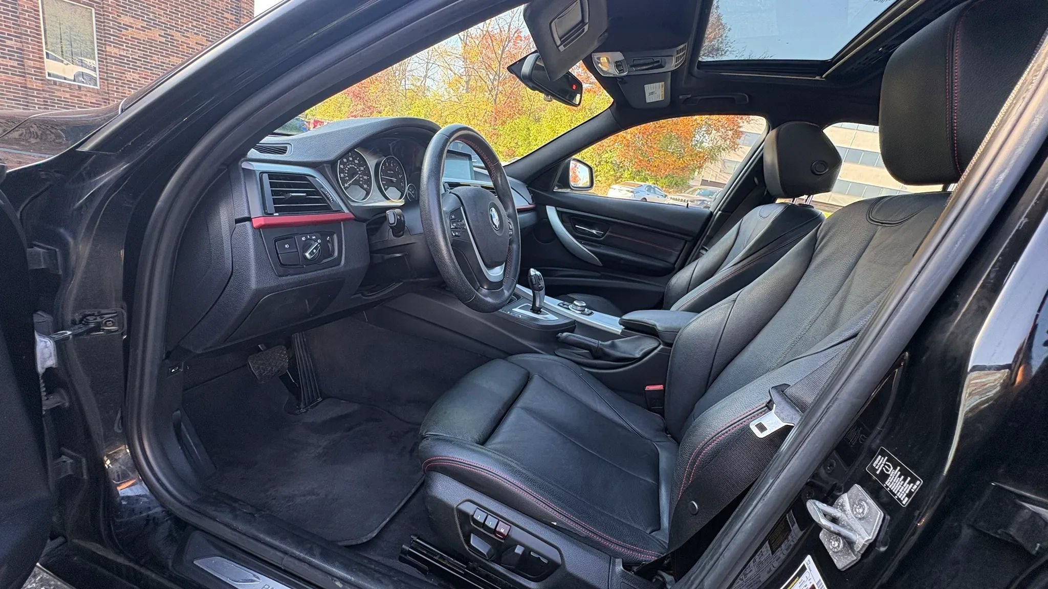 Used 2013 BMW 335i xDrive Sedan AWD/4WD image 21