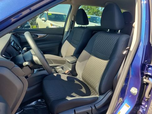 Used 2019 Nissan Rogue S FWD image 14