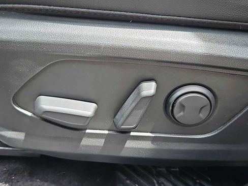 Certified 2024 Hyundai Tucson Limited FWD image 17