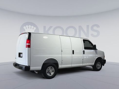 New 2026 Chevrolet Express 2500 image 11