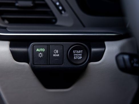 Used 2025 Porsche 911 Carrera GTS image 38