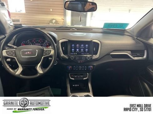 Used 2024 GMC Terrain SLT AWD/4WD image 13