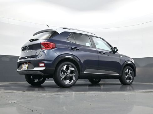 New 2026 Hyundai Venue SEL image 25