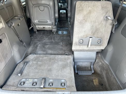 Used 2005 Toyota Sienna XLE AWD/4WD image 16