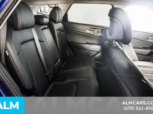 Used 2025 Kia Sportage EX w/ Premium Package FWD image 15
