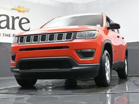 Used 2018 Jeep Compass Sport w/ Cold Weather Group AWD/4WD image 56