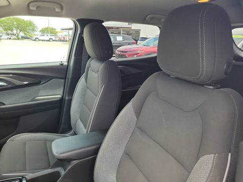 Used 2021 Chevrolet TrailBlazer LT w/ Convenience Package FWD image 15