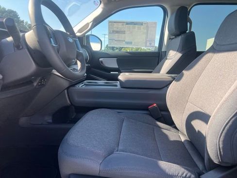 New 2025 Ford Expedition Max Active image 4