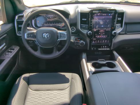 New 2026 RAM 1500 Big Horn AWD/4WD image 14