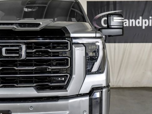 Used 2024 GMC Sierra 2500 AT4 w/ AT4 Premium Plus Package image 42