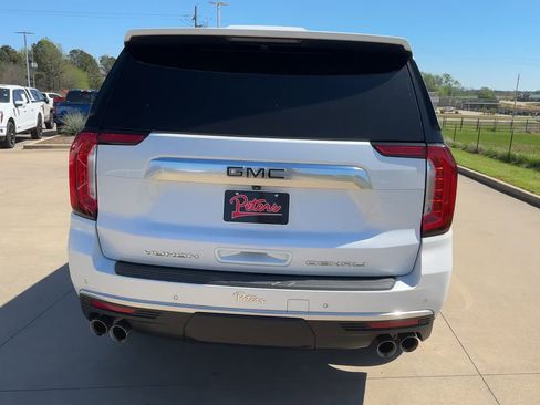 Used 2022 GMC Yukon Denali image 8
