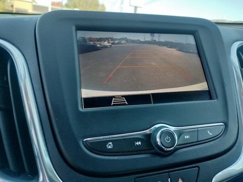 Used 2022 Chevrolet Equinox LT image 27