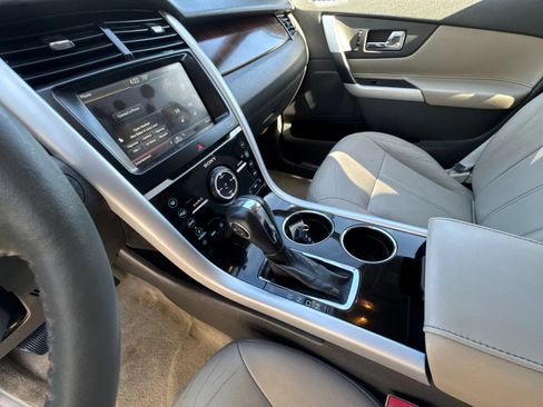 Used 2011 Ford Edge Limited w/ Driver Entry Pkg FWD image 79