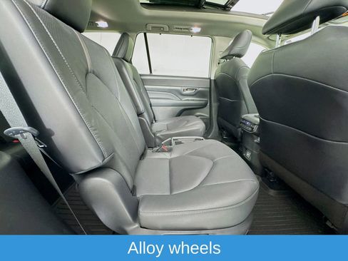 Used 2024 Toyota Grand Highlander Platinum image 36