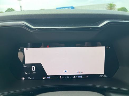 Used 2024 Chevrolet Colorado LT w/ LT Convenience Package RWD image 18