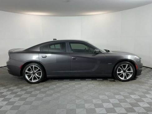 Used 2015 Dodge Charger R/T RWD image 4