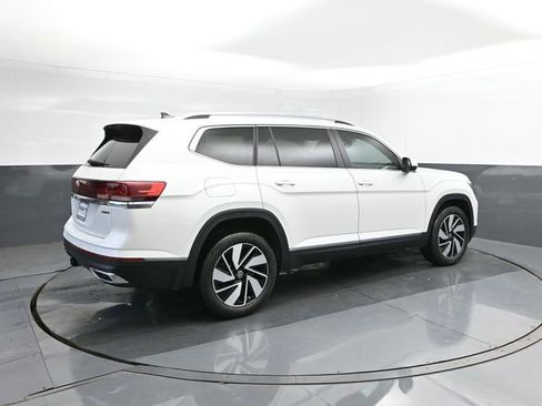 New 2025 Volkswagen Atlas SEL image 15
