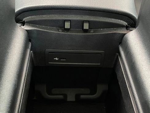 Used 2023 Mercedes-Benz GLE 450 4MATIC image 53