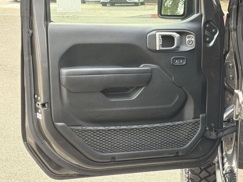 Used 2022 Jeep Gladiator Sport image 21