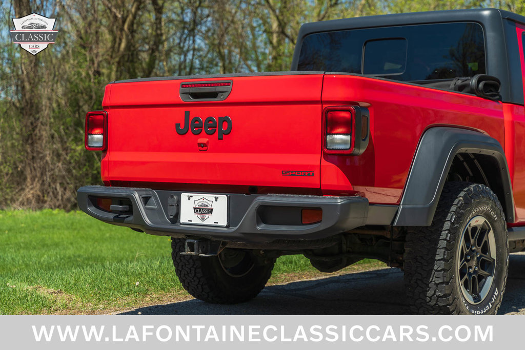 Used 2020 Jeep Gladiator Sport w/ Technology Group AWD/4WD image 19