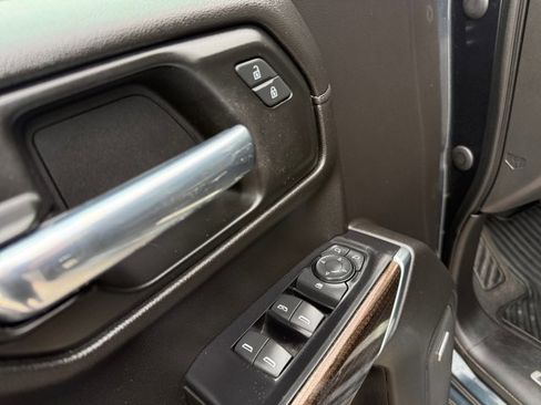 Used 2020 Chevrolet Silverado 1500 RST w/ All-Star Edition image 18