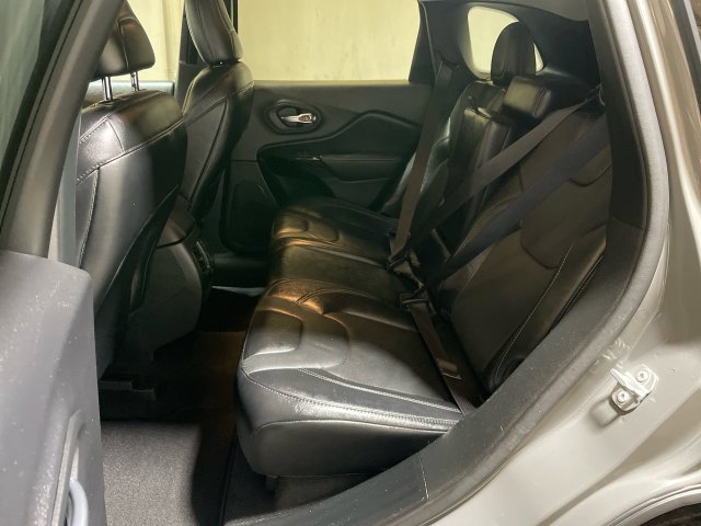 Used 2023 Jeep Cherokee Altitude Lux AWD/4WD image 26