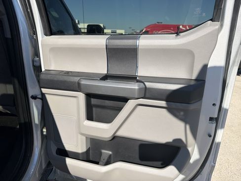 Used 2017 Ford F150 XLT RWD image 17