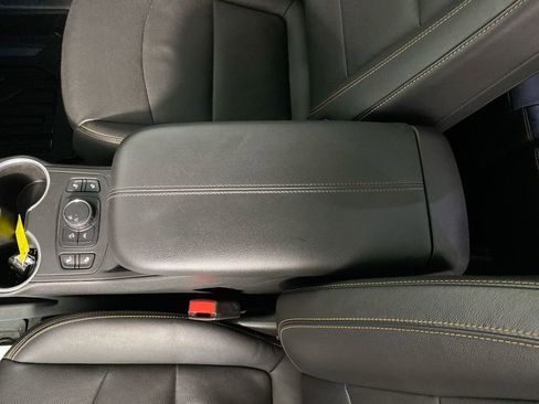 Used 2020 GMC Terrain SLT w/ Preferred Package FWD image 20