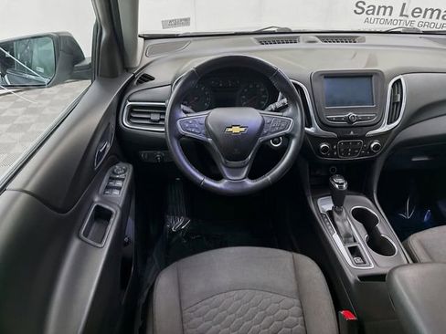 Used 2018 Chevrolet Equinox LT image 23