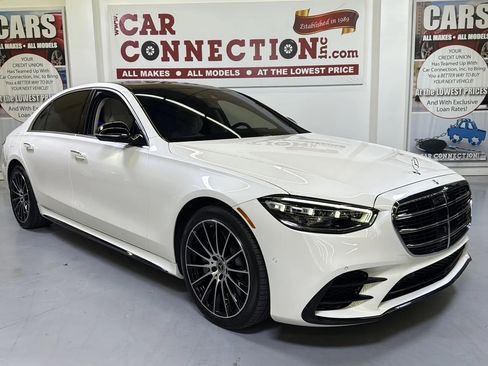 Used 2022 Mercedes-Benz S 500 4MATIC image 2