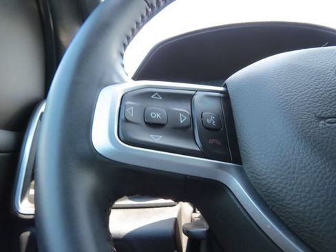 Used 2021 RAM 1500 Big Horn RWD image 16