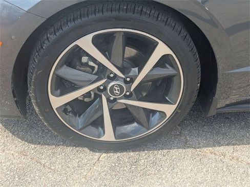 Used 2023 Hyundai Sonata SEL Plus image 13
