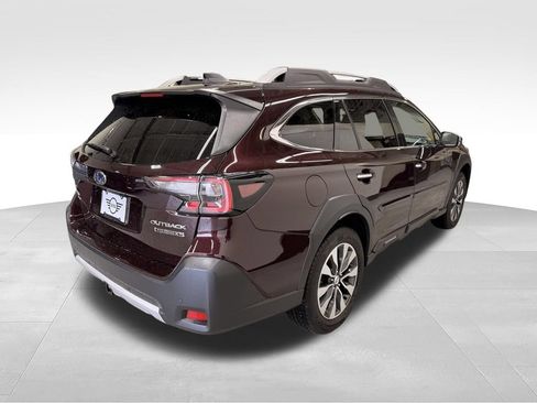 Used 2023 Subaru Outback Touring XT AWD/4WD image 6