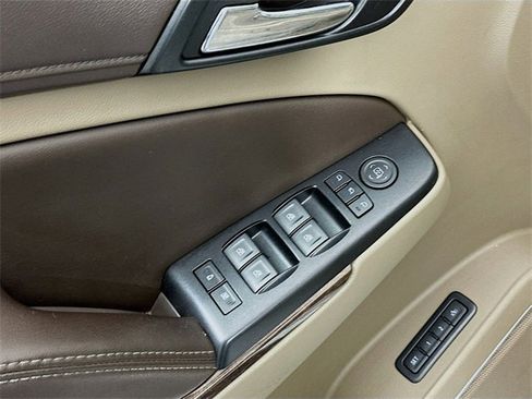 Used 2018 Chevrolet Tahoe LT image 18