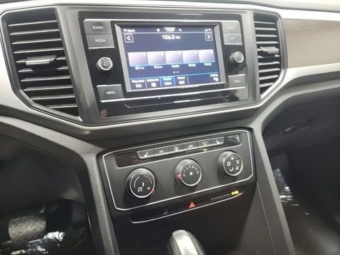 Used 2022 Volkswagen Atlas SE AWD/4WD image 32