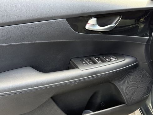 Used 2024 Kia Forte GT-Line w/ GT-Line Premium Package image 16