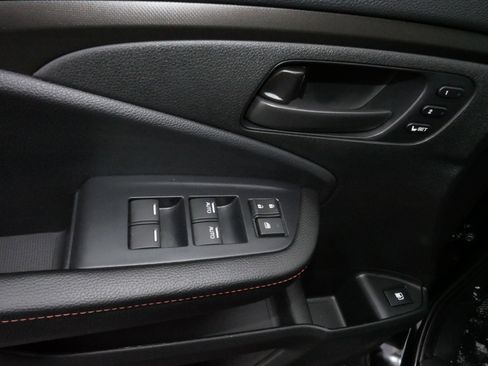 Used 2025 Honda Ridgeline TrailSport image 19