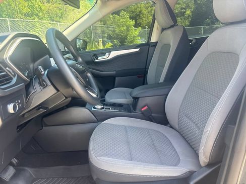 Used 2020 Ford Escape SE FWD image 12