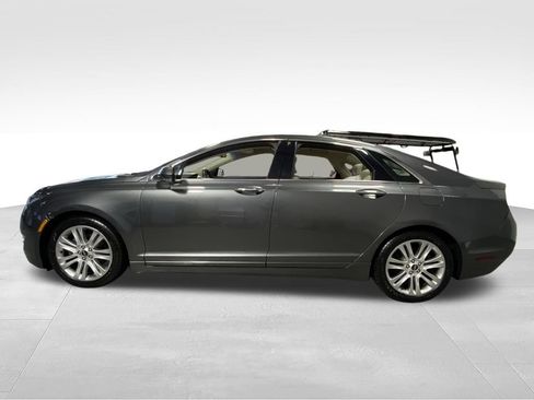 Used 2016 Lincoln MKZ FWD image 6