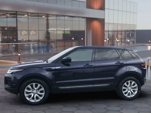 Used 2018 Land Rover Range Rover Evoque image 7