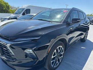 Used 2025 Chevrolet Blazer RS video 1