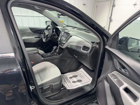 Used 2022 Chevrolet Equinox LT FWD image 10