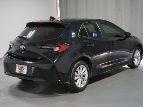 Certified 2025 Toyota Corolla SE image 8