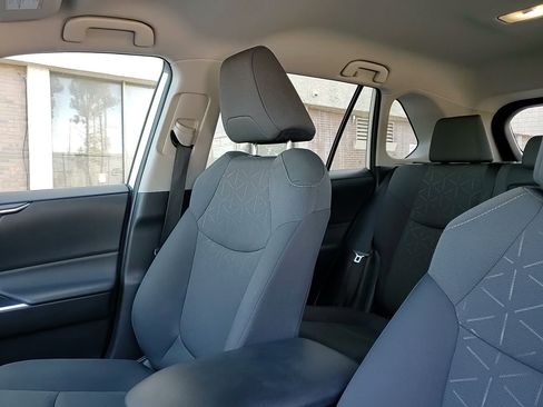 Certified 2024 Toyota RAV4 XLE image 32