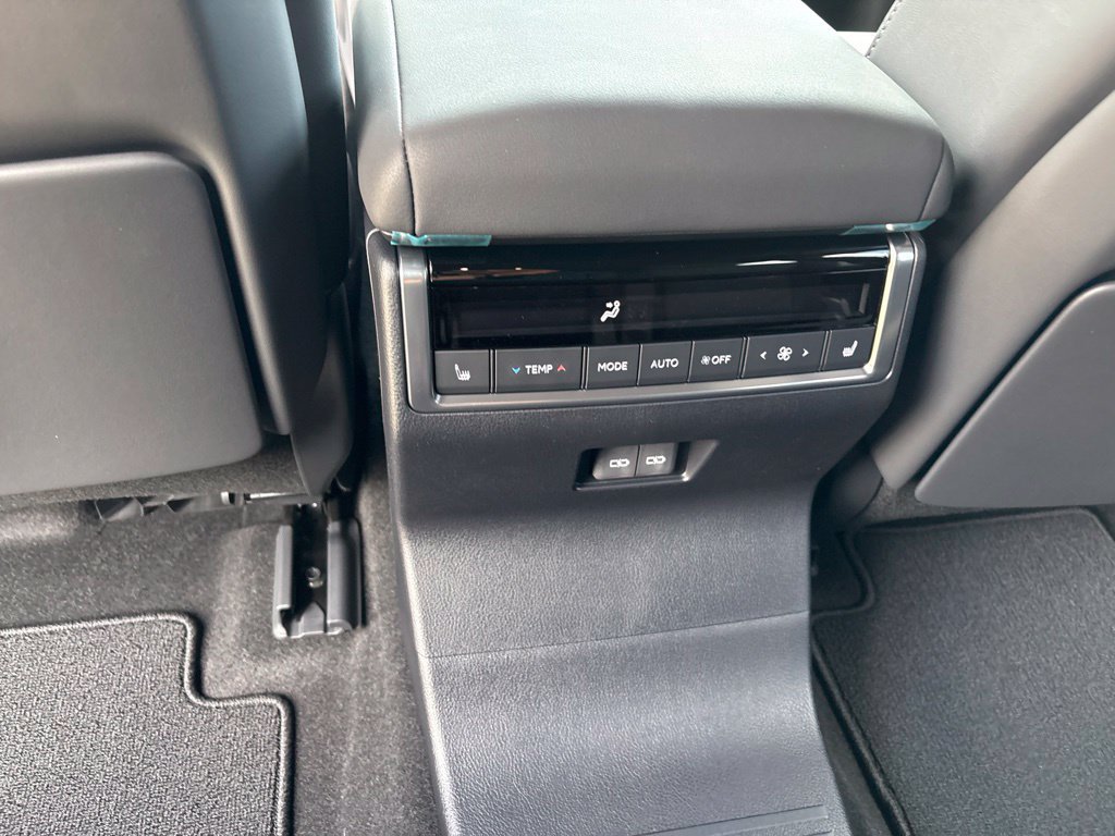 Certified 2026 Lexus GX 550 w/ Cold Area Package AWD/4WD image 18