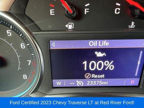 Used 2023 Chevrolet Traverse LT FWD image 13