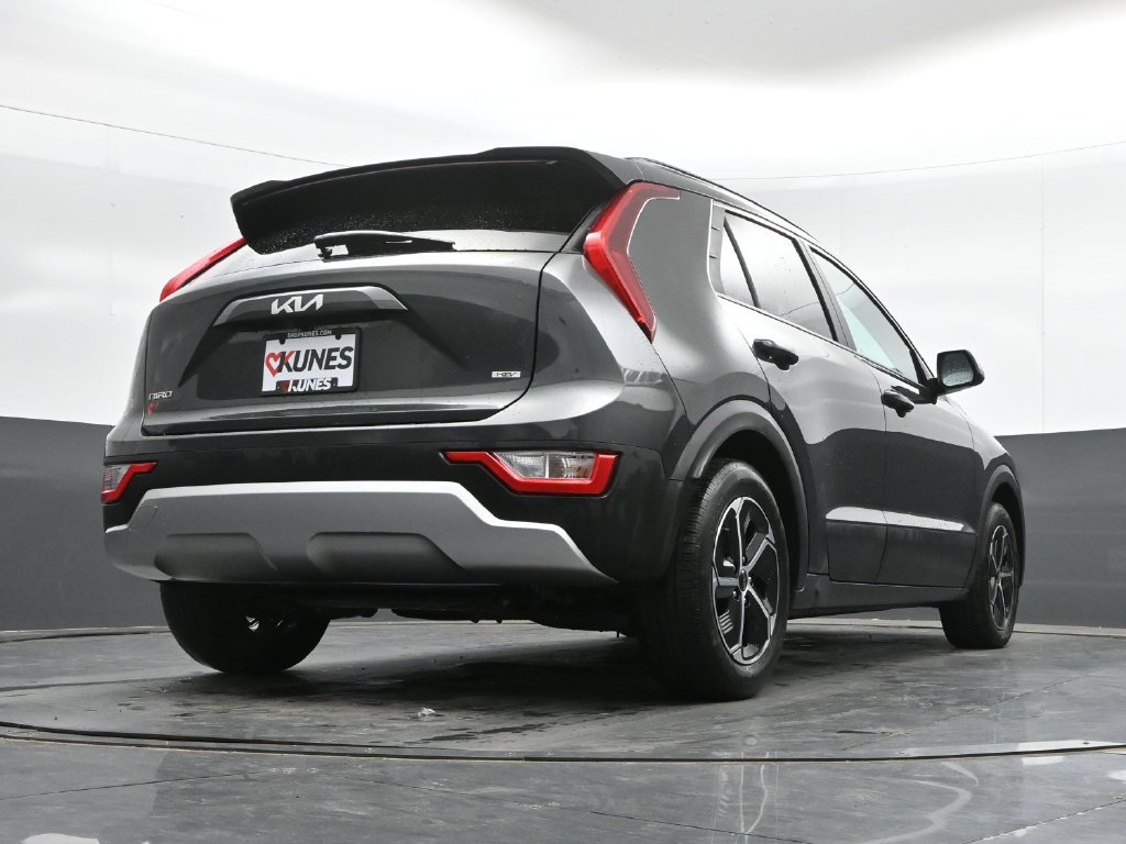 Used 2025 Kia Niro LX FWD image 40